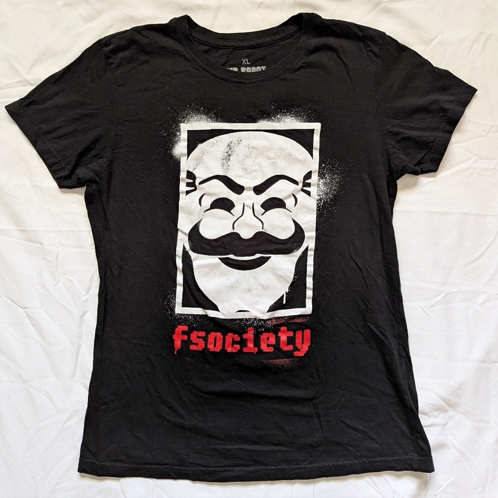 Mr.Robot Loot Crate Shirt | XL